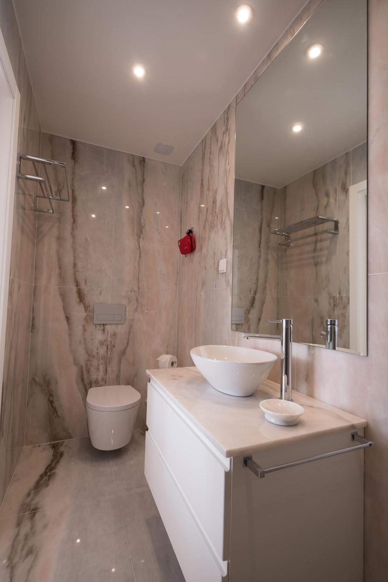 Castle Terrace Exclusive Apartment - Home By The Castle Apartment Lizbona Zewnętrze zdjęcie